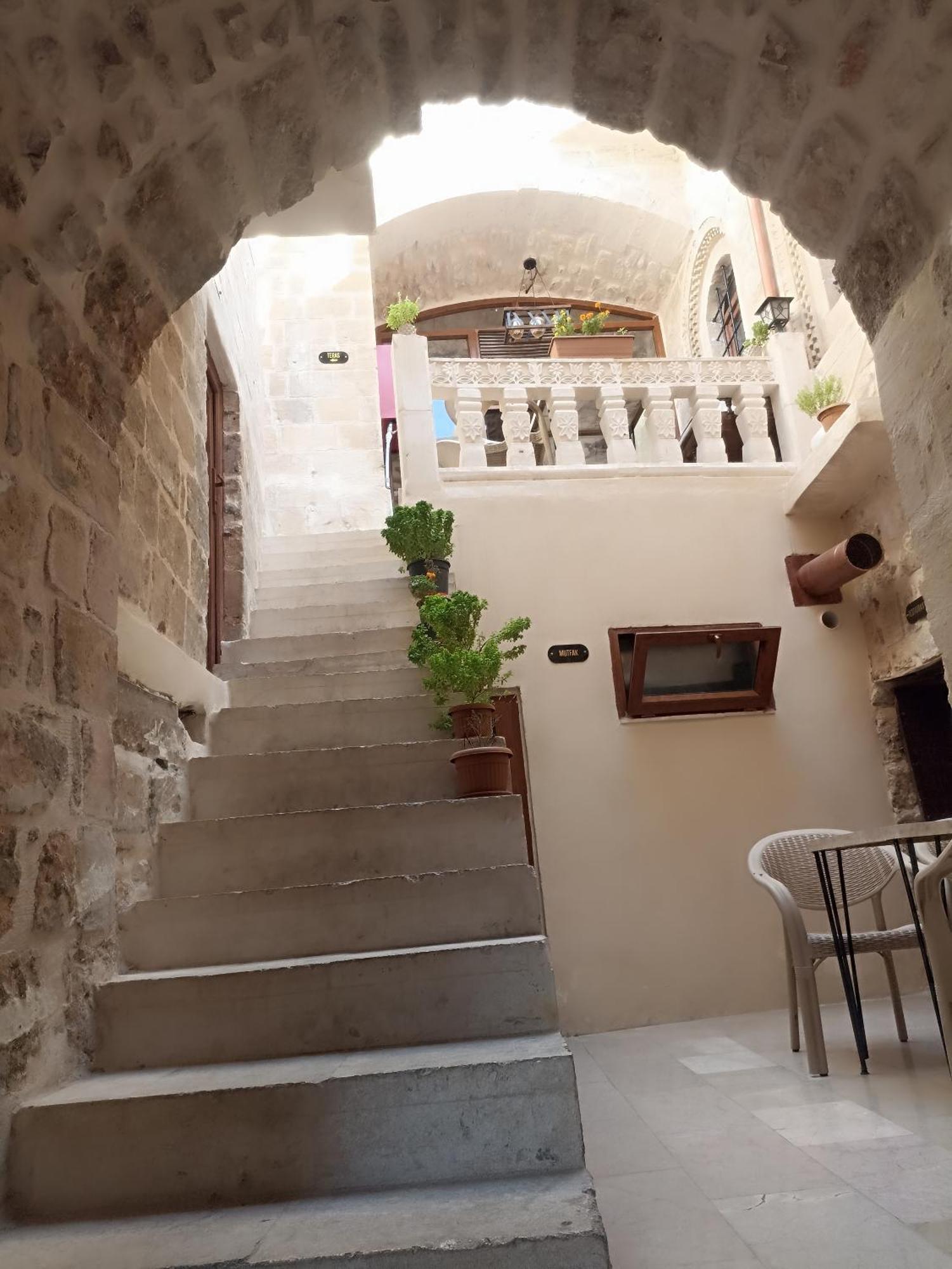 Carra Konagi Hotel Mardin Exterior photo